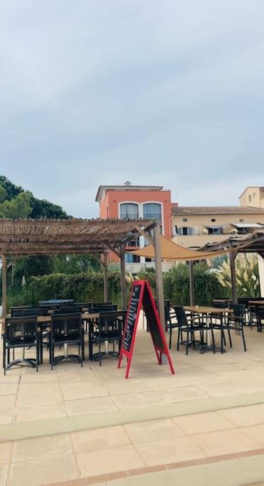 Proche St Tropez Refait A Neuf Bord De Plage Et Piscine Коголин Экстерьер фото